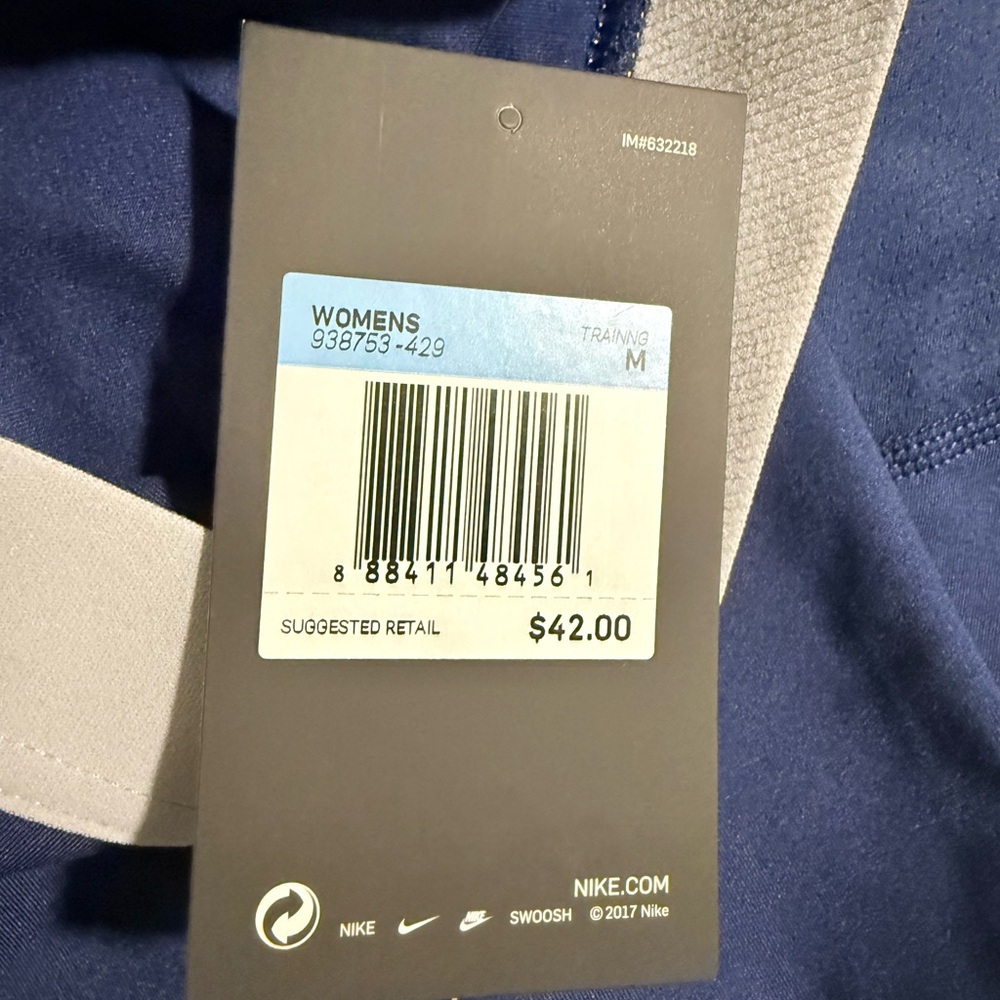 NWT - Nike Pro Dark Blue Cropped Leggings - Picture 5 of 8